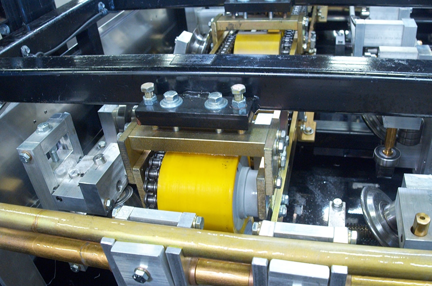 polyurethane yellow drive rollers in portable rollforming machine